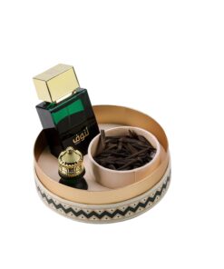 Shamekh Gift Set by Ahmed Al Maghribi featuring Tanuf perfume, Tanuf oil, and Oud Arian Tiger in elegant packaging.